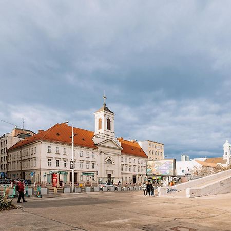 Skau Dunajska Family Two Bedroom Apartment Old Town Bratislava Exterior photo
