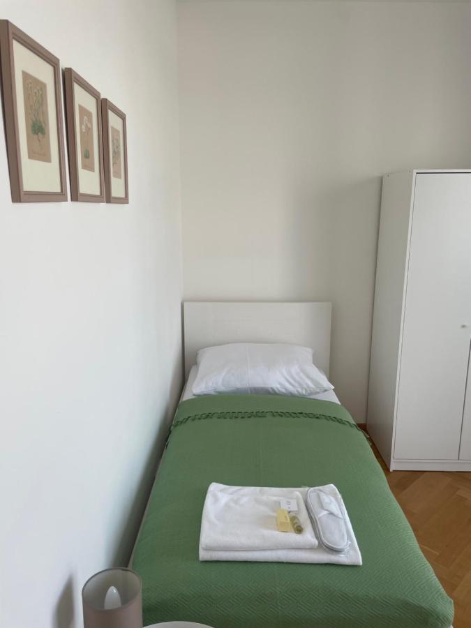 Skau Dunajska Family Two Bedroom Apartment Old Town Bratislava Exterior photo