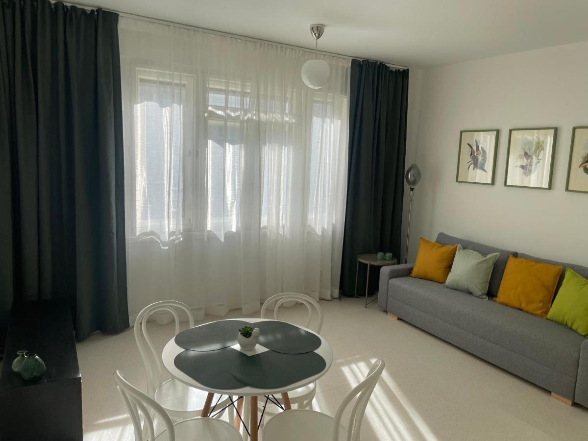 Skau Dunajska Family Two Bedroom Apartment Old Town Bratislava Exterior photo