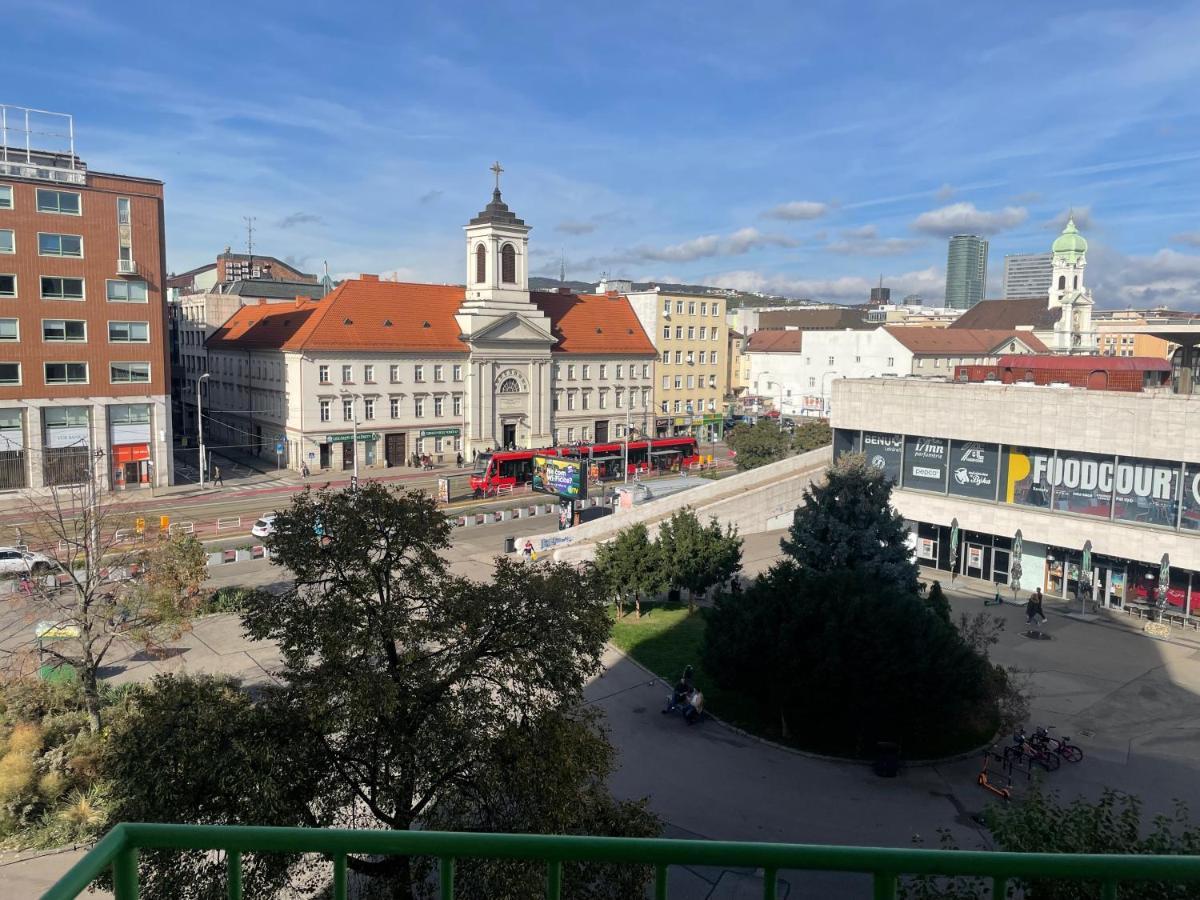 Skau Dunajska Family Two Bedroom Apartment Old Town Bratislava Exterior photo