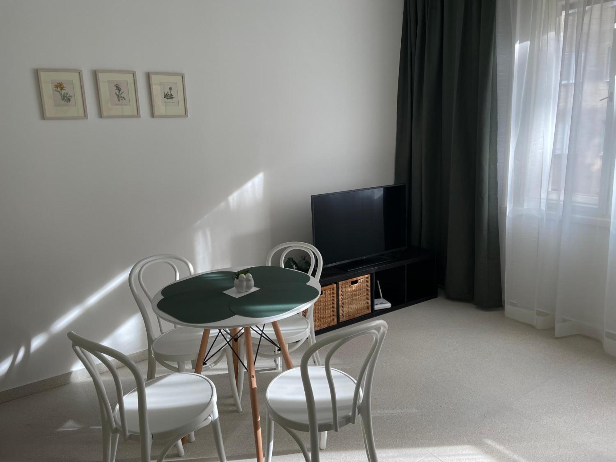 Skau Dunajska Family Two Bedroom Apartment Old Town Bratislava Exterior photo